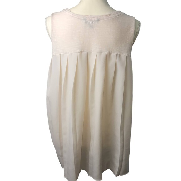 Banana Republic Sleeveless Blouse Womens Large Cream Pleated Shear Back Flowy - Picture 3 of 8